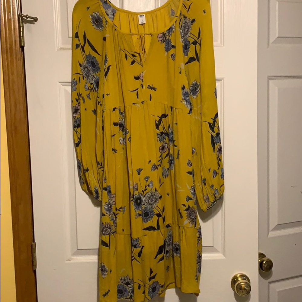 Yellow dress